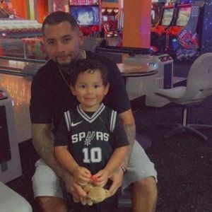 Meet your Posher, Gomez